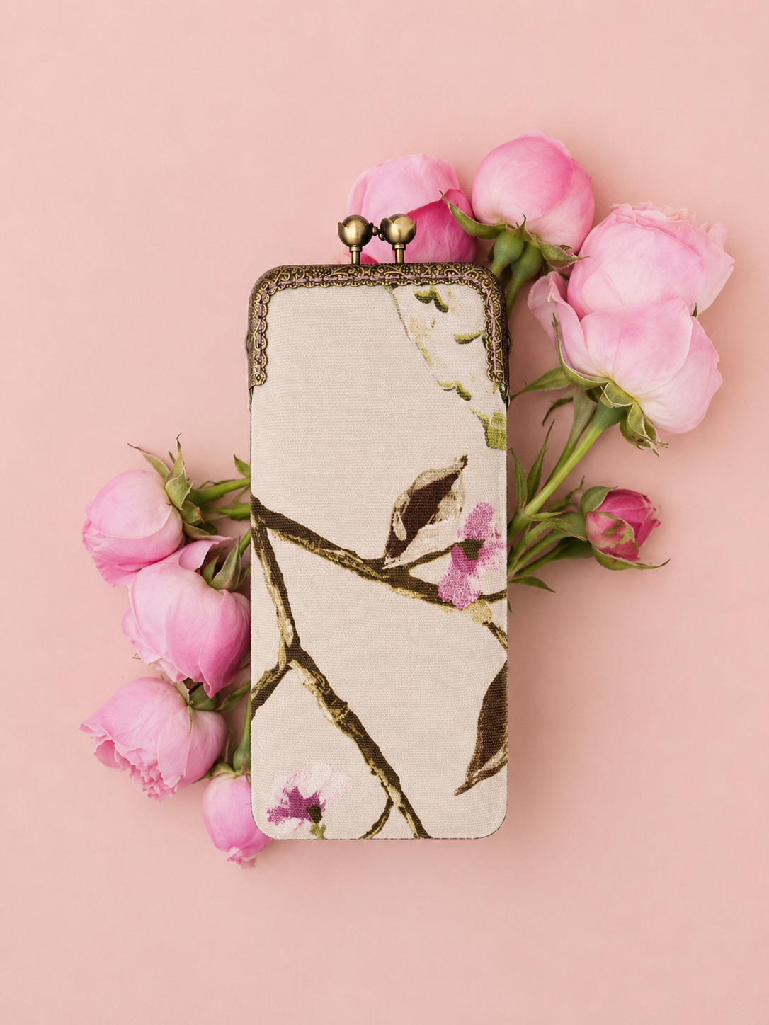 Funda de gafas hecha con retal de tela de interiorimo